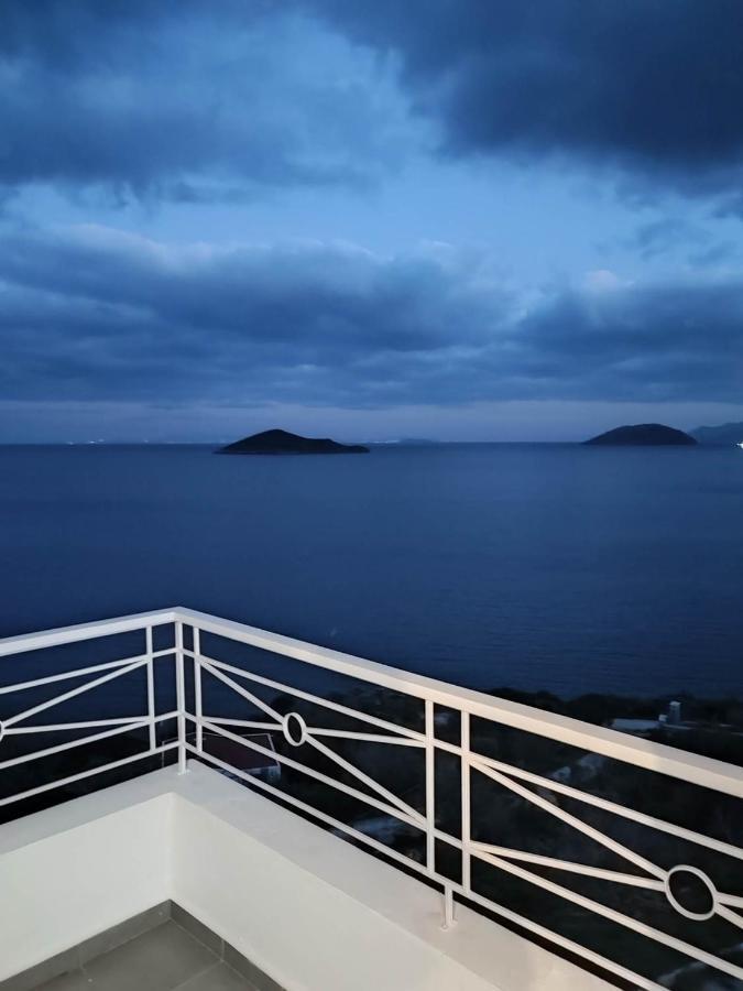 Infinity Blue Suite Panteli Extérieur photo