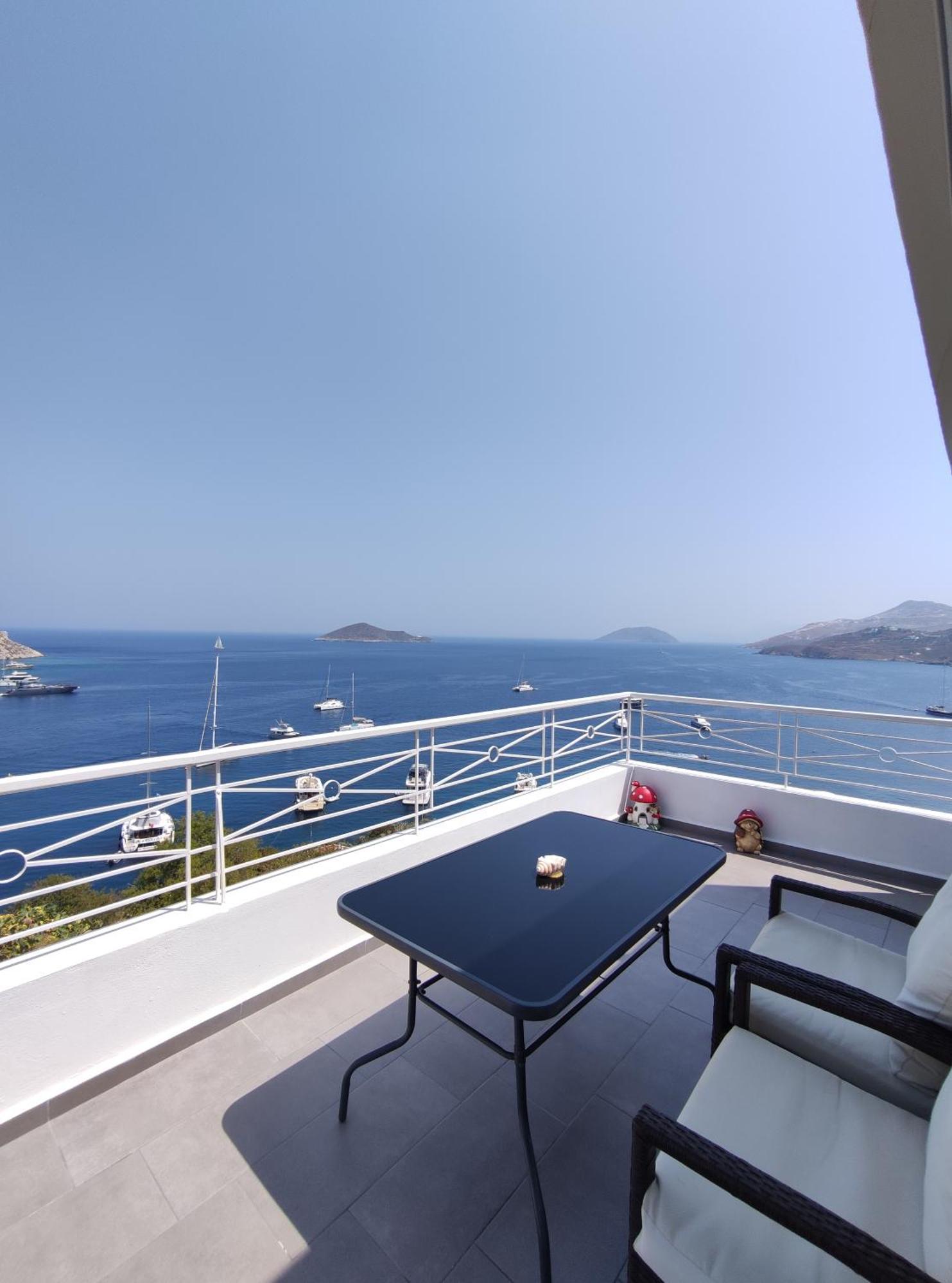 Infinity Blue Suite Panteli Extérieur photo